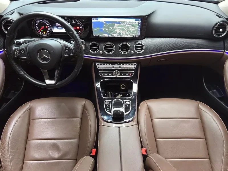 Mercedes-Benz E 220 D 4Matic - САМО 30% АВАНС, снимка 7 - Автомобили и джипове - 55800245