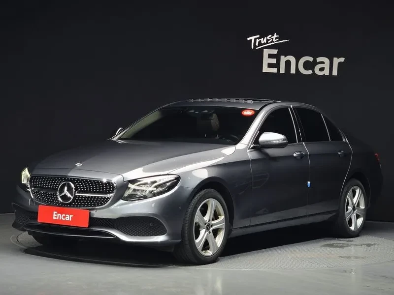 Mercedes-Benz E 220 D 4Matic - САМО 30% АВАНС