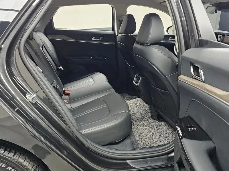 Kia K5, снимка 10 - Автомобили и джипове - 56688151
