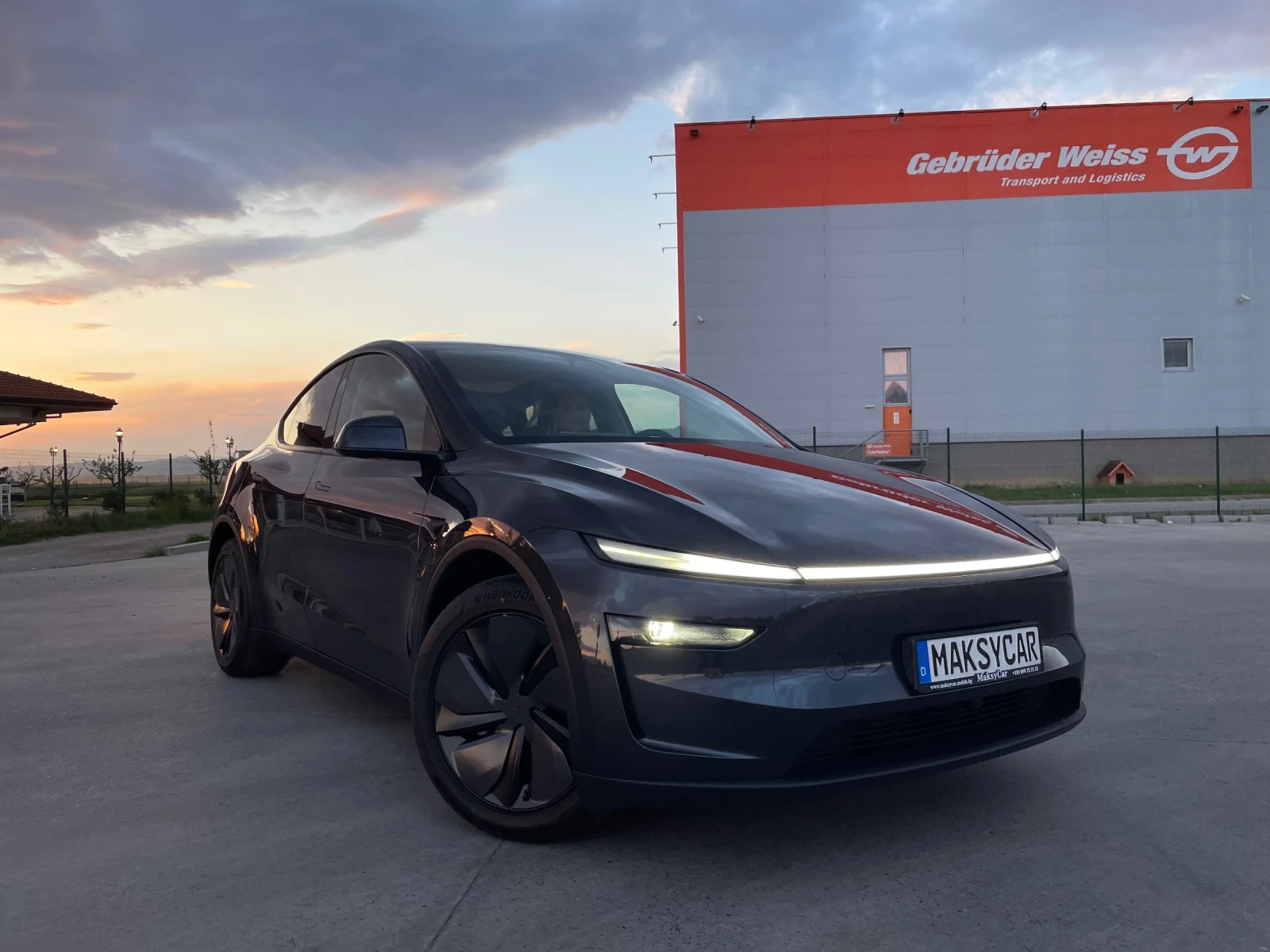 Tesla Model Y LONG RANGE НОВА, снимка 1
