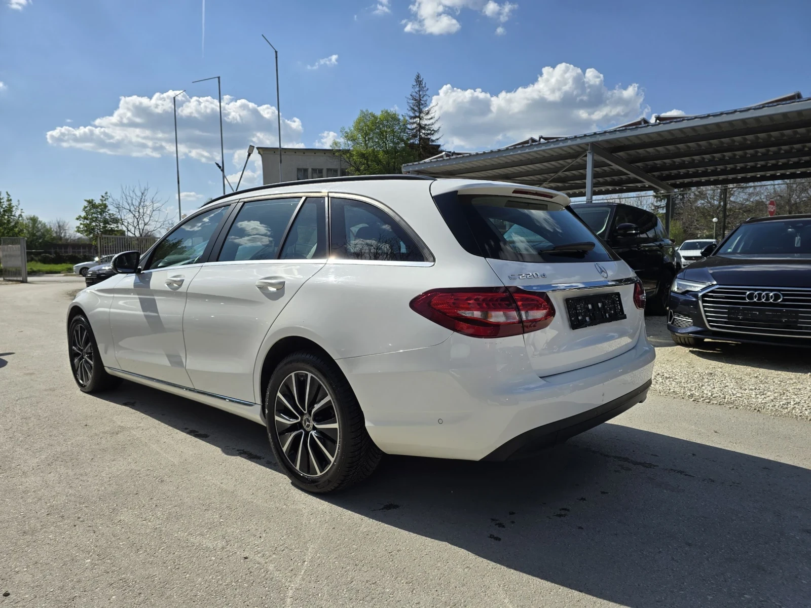 Mercedes-Benz C 220 4matic 194k.c. Facelift Топ състояние - изображение 4
