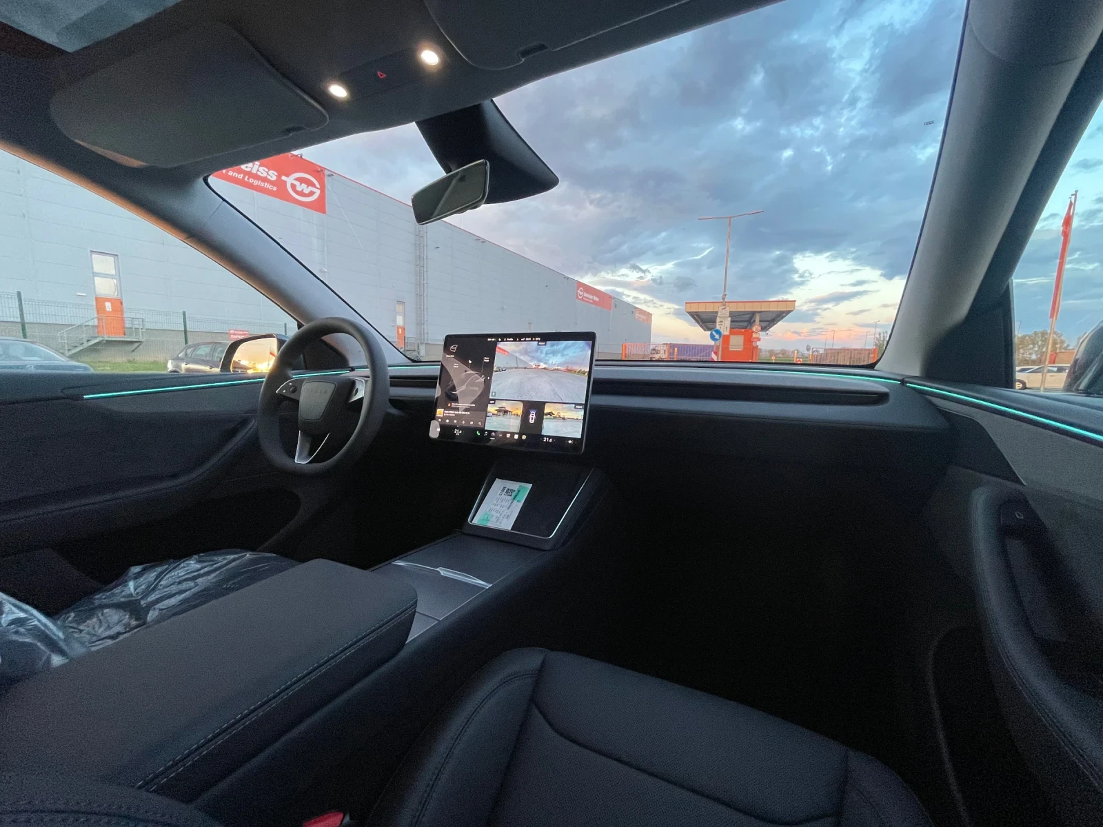 Tesla Model Y LONG RANGE  | Mobile.bg   13