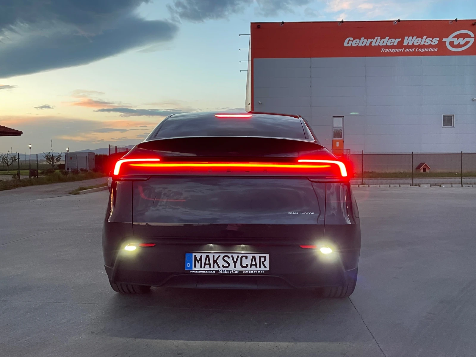 Tesla Model Y LONG RANGE НОВА - изображение 6