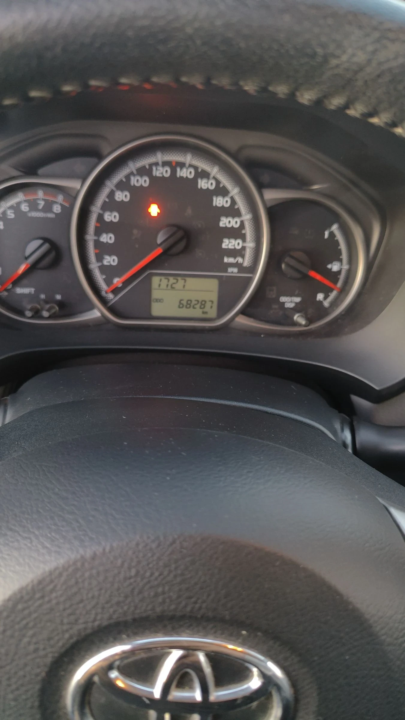 Toyota Yaris  - изображение 3