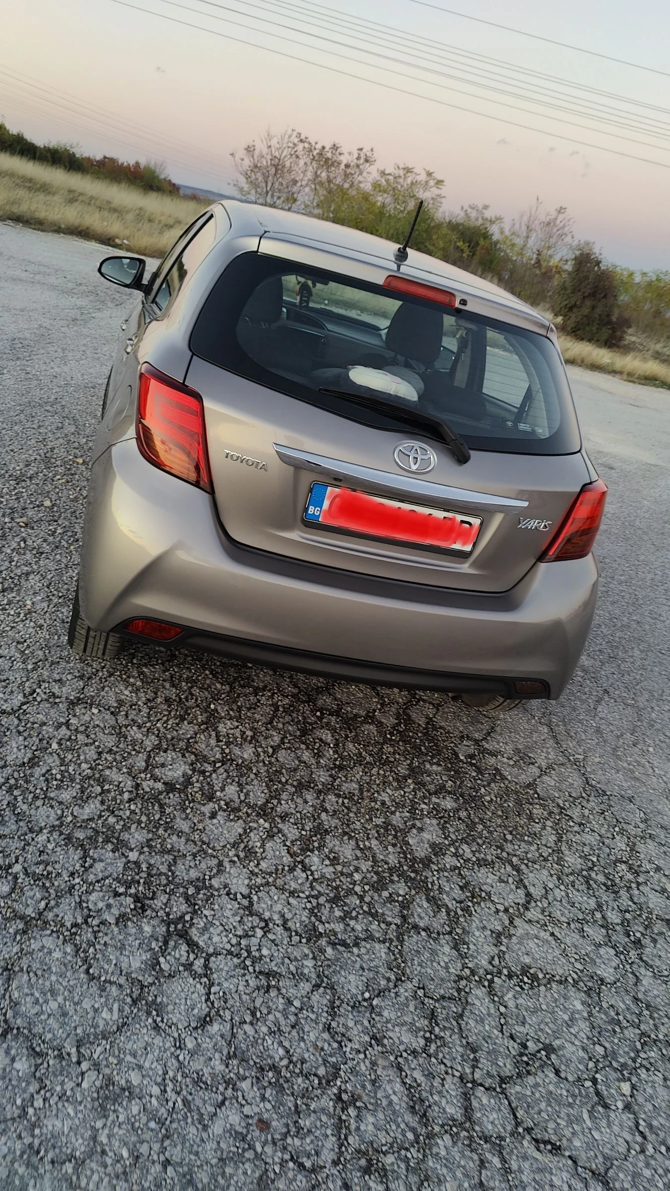 Toyota Yaris  - изображение 2