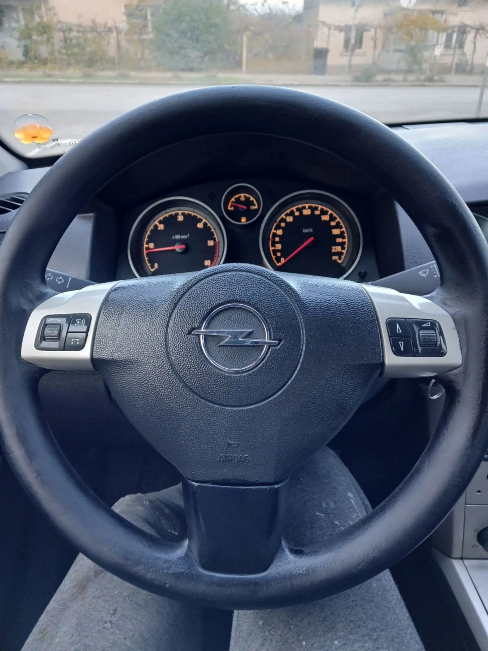 Opel Astra Топ състояние!!!1.3 CDTI Всички екстри  - изображение 9