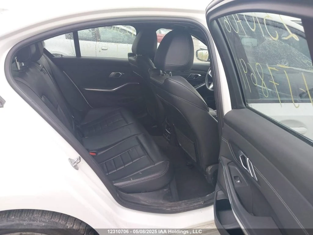 BMW 330 * XDRIVE * CARFAX *    | Mobile.bg   8