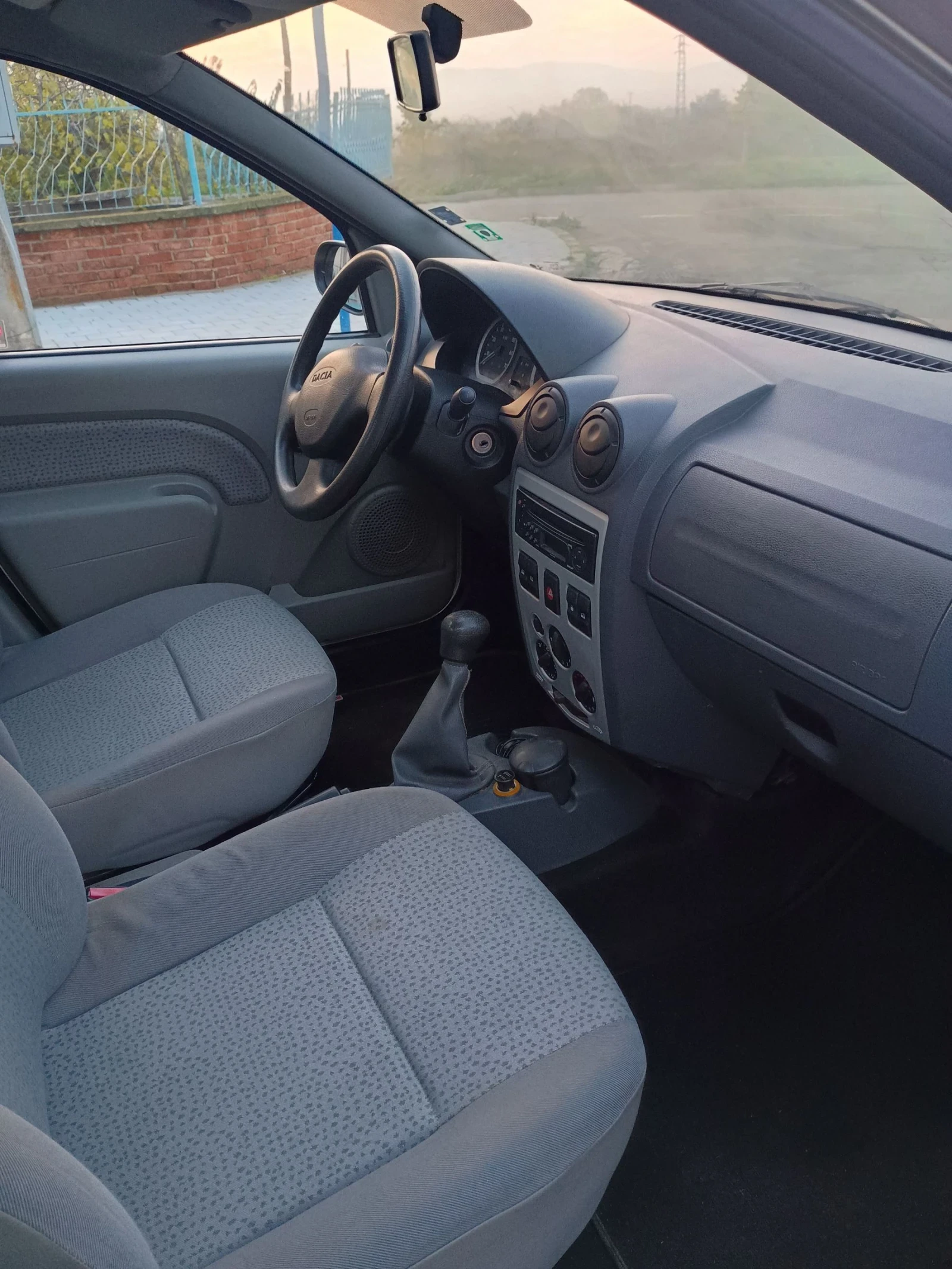 Dacia Logan  - изображение 10