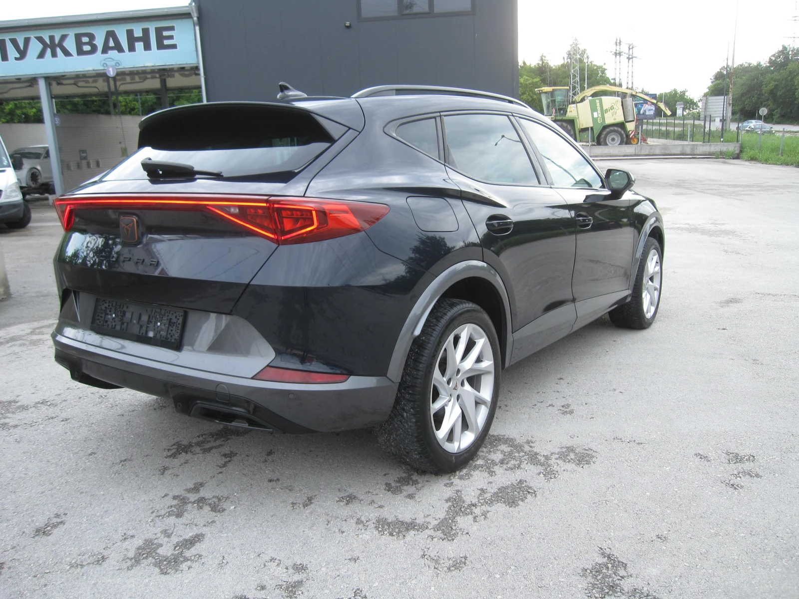 Cupra Formentor 1, 5-Автомат, Като Нова, снимка 4 - Автомобили и джипове - 53619372