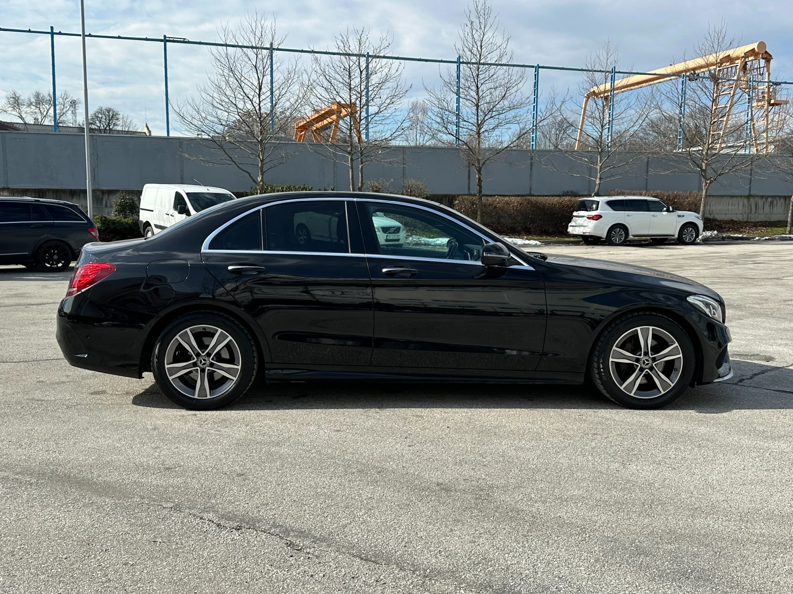 Mercedes-Benz C 180 AMG Line - изображение 5