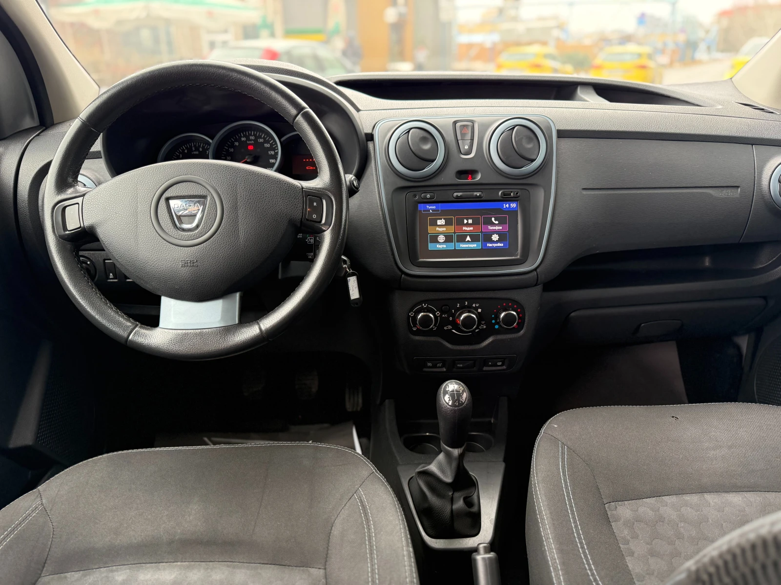 Dacia Dokker 6 МЕСЕЦА ГАРАНЦИЯ/STEPWAY 1.5DCI 90к.с. Подгрев, снимка 9 - Автомобили и джипове - 53925535