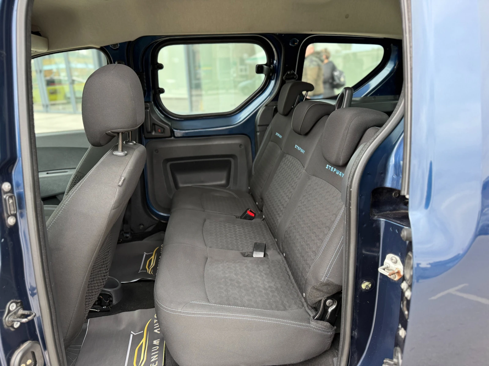 Dacia Dokker 6 МЕСЕЦА ГАРАНЦИЯ/STEPWAY 1.5DCI 90к.с. Подгрев, снимка 8 - Автомобили и джипове - 53925535