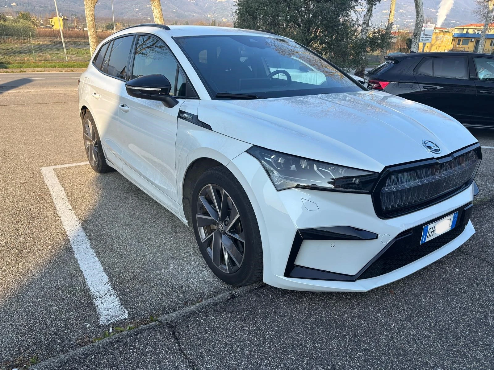 Skoda Enyaq iV 80x, снимка 2 - Автомобили и джипове - 53925487