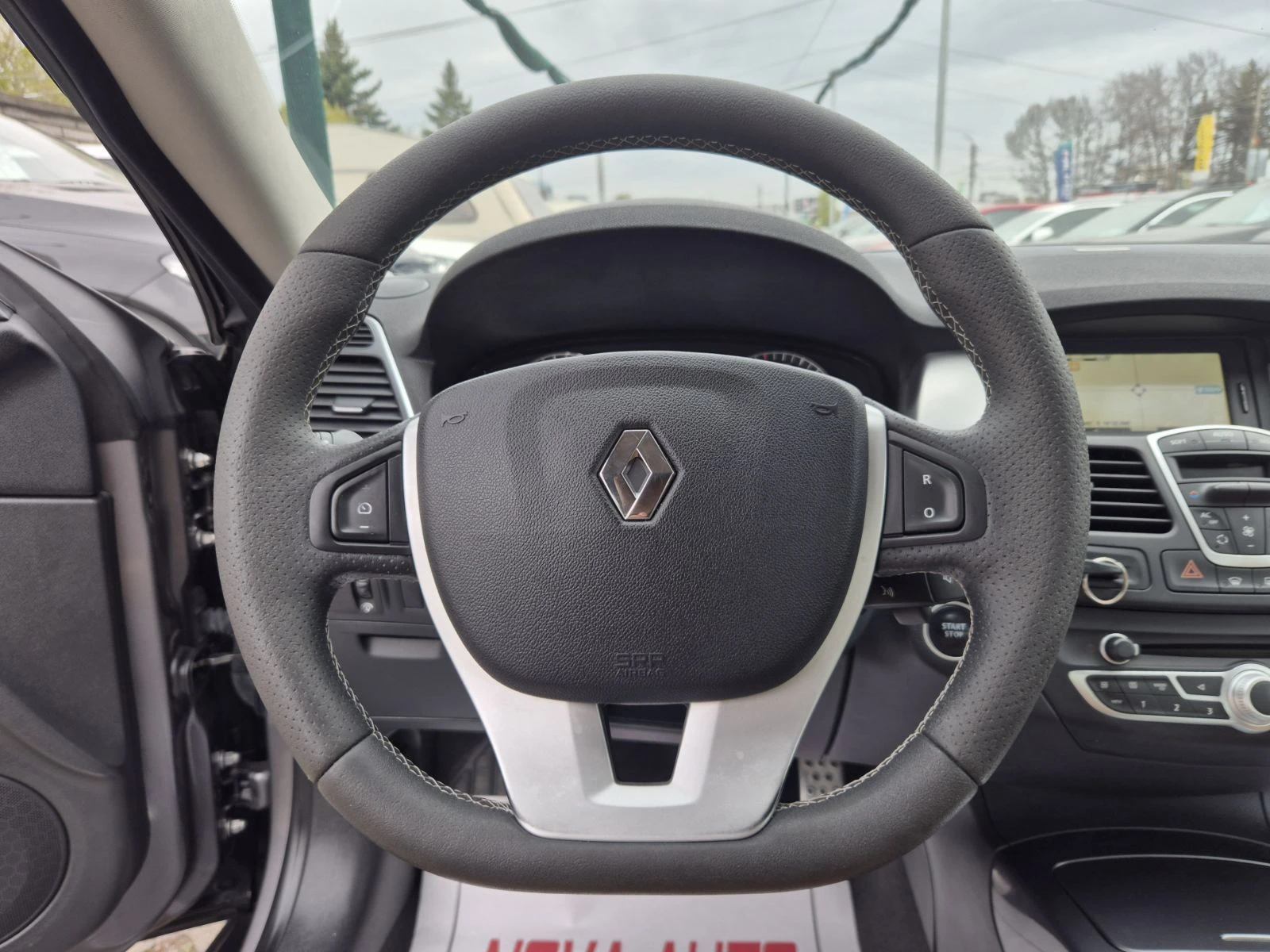 Renault Laguna Coupe 3.0D-235кс-4 CONTROL-AUTOMATIC-BOSE, снимка 9 - Автомобили и джипове - 54220834