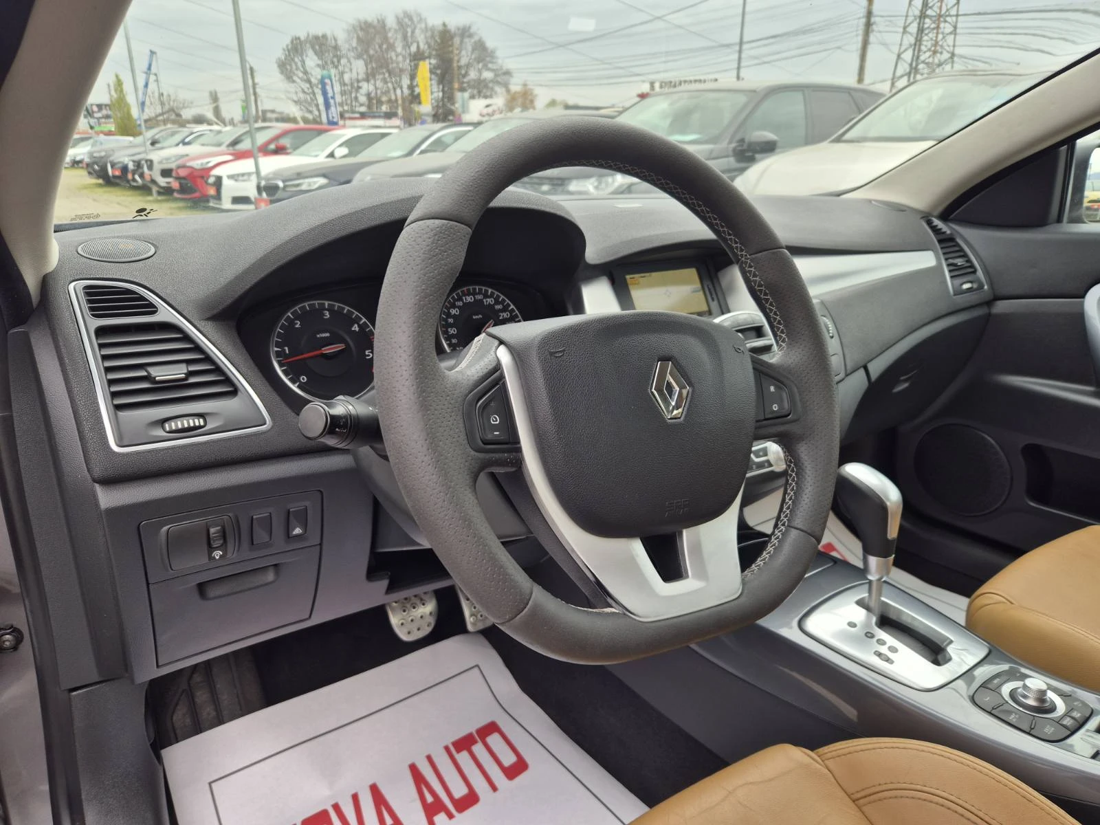 Renault Laguna Coupe 3.0D-235кс-4 CONTROL-AUTOMATIC-BOSE, снимка 8 - Автомобили и джипове - 54220834