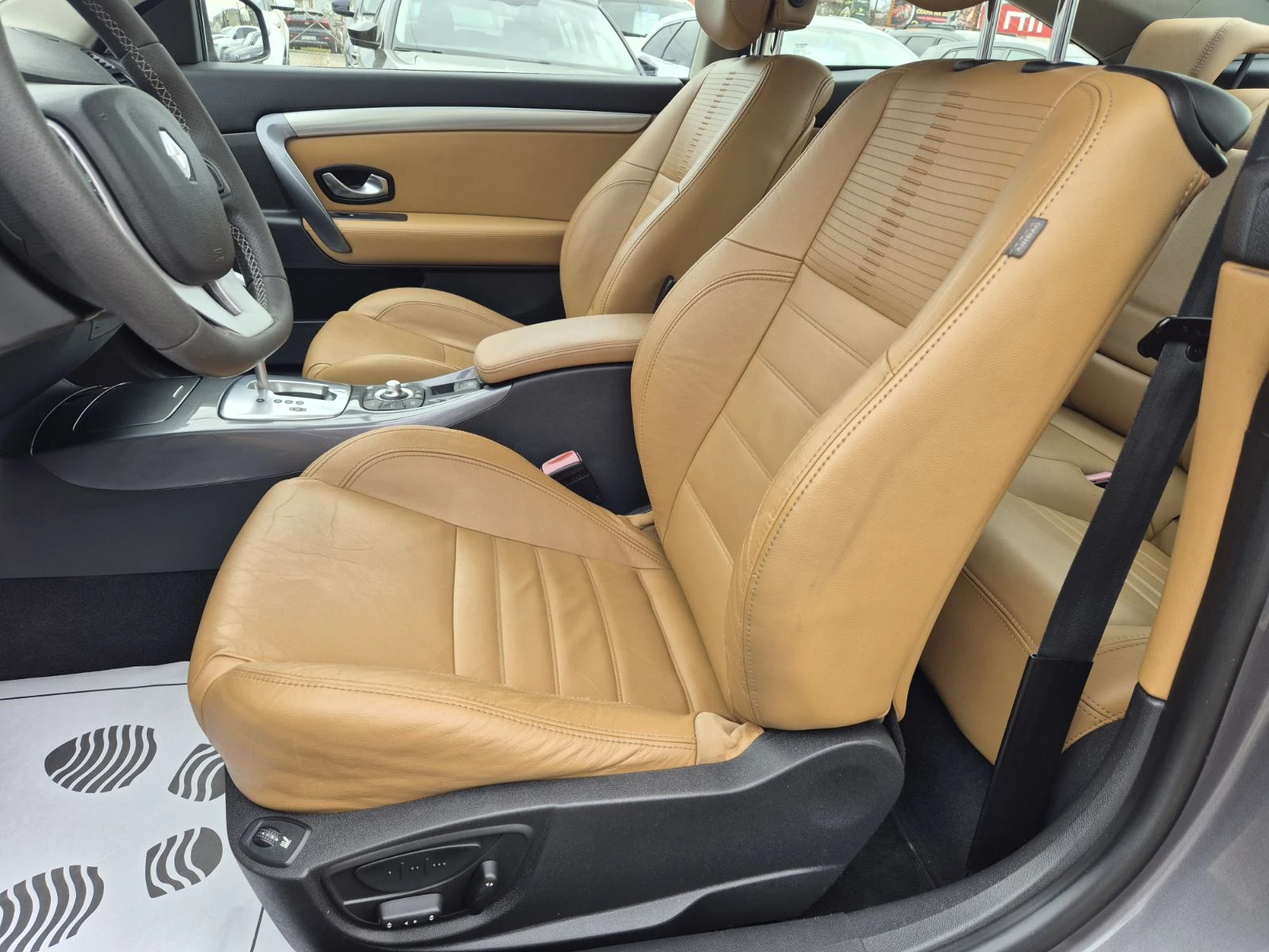 Renault Laguna Coupe 3.0D-235кс-4 CONTROL-AUTOMATIC-BOSE, снимка 7 - Автомобили и джипове - 54220834