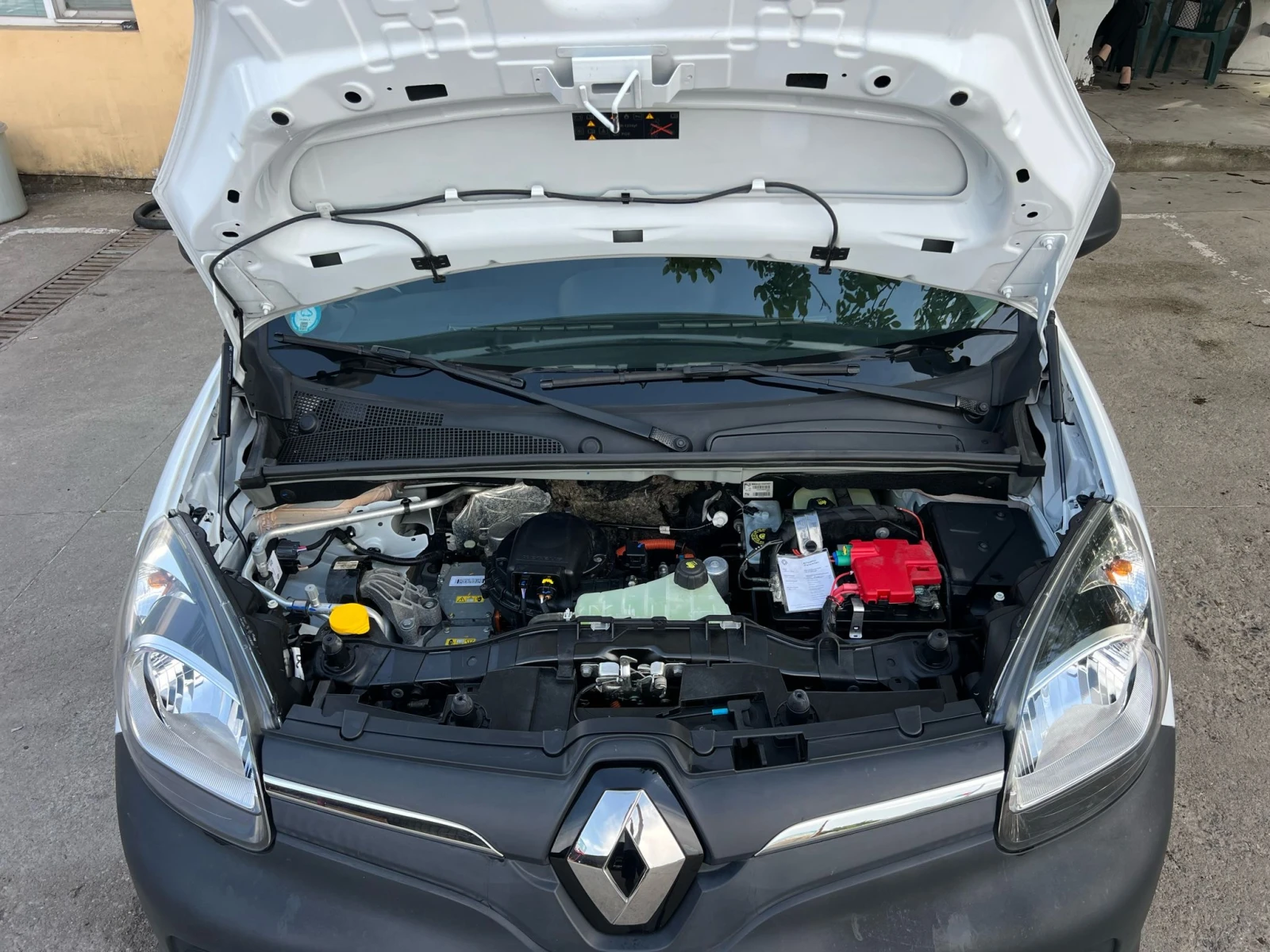 Renault Kangoo лизинг 216 евро на месец, снимка 8 - Автомобили и джипове - 54661357