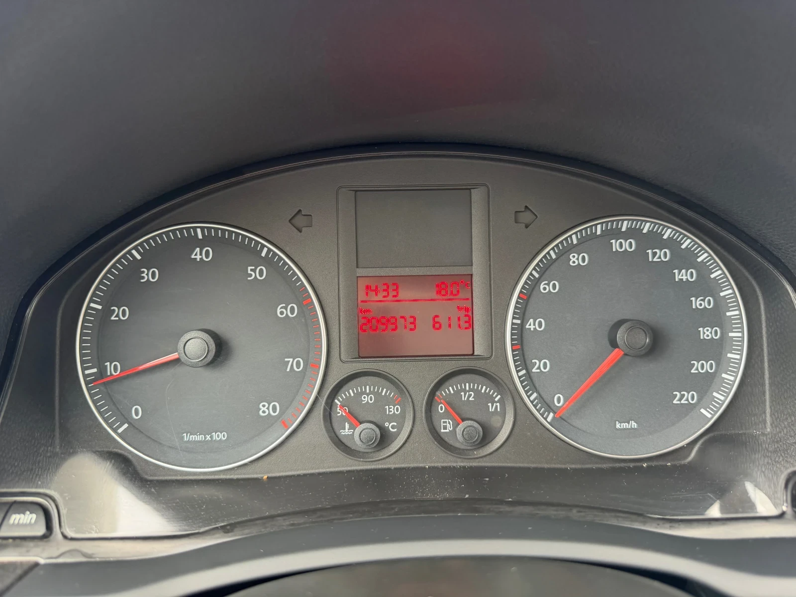 VW Golf 1.4i-80PS-КЛИМАТРОНИК, снимка 13 - Автомобили и джипове - 54663446