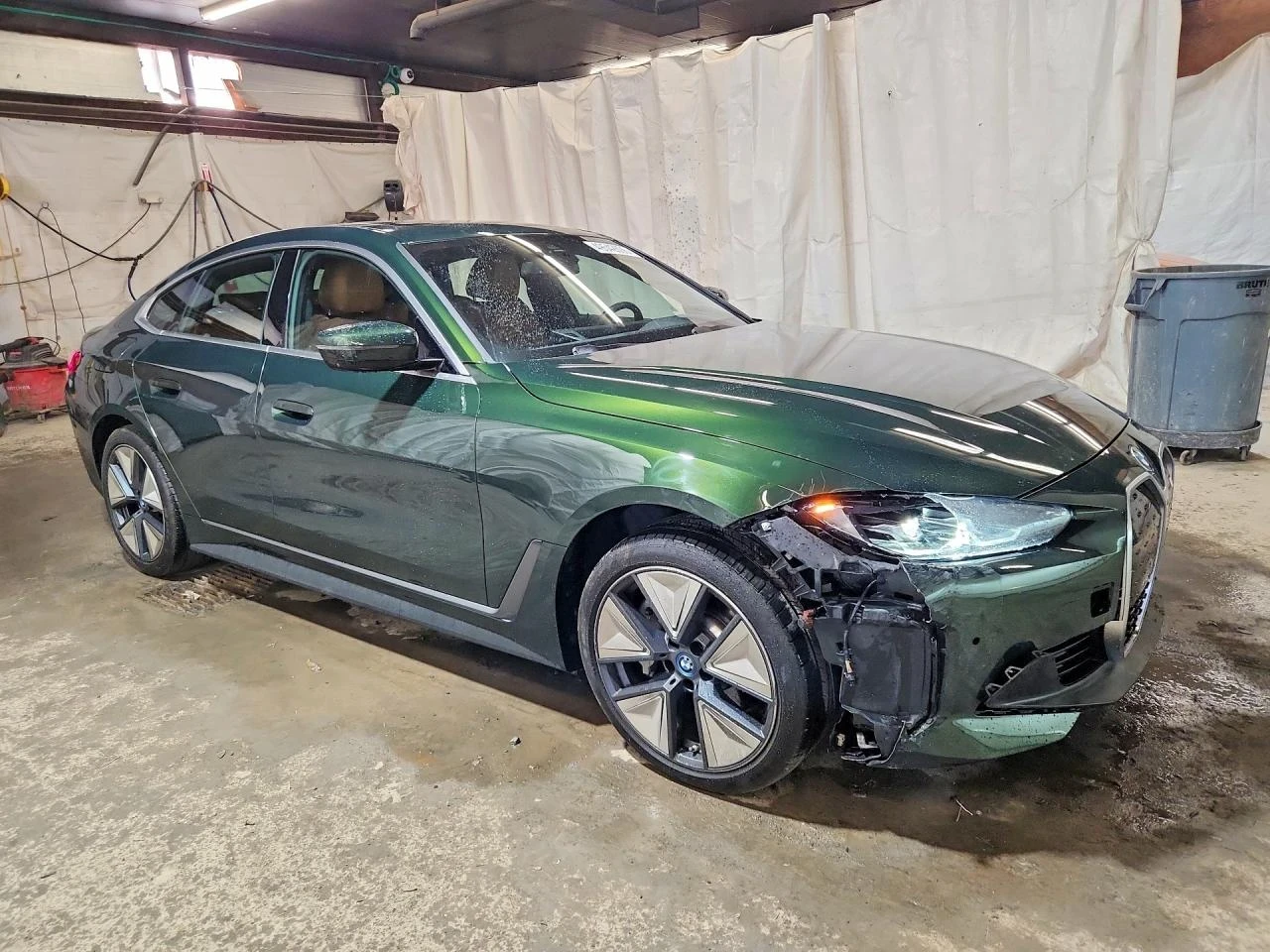 BMW i4 XDRIVE 40 | HARMAN/KARDON | 360 КАМЕРА | AMBIENT |, снимка 3 - Автомобили и джипове - 55015042