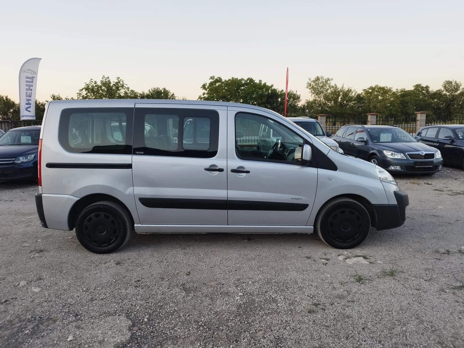 Citroen Jumpy 2.0 Hdi 136kc.8+ 1, снимка 6 - Автомобили и джипове - 55649329