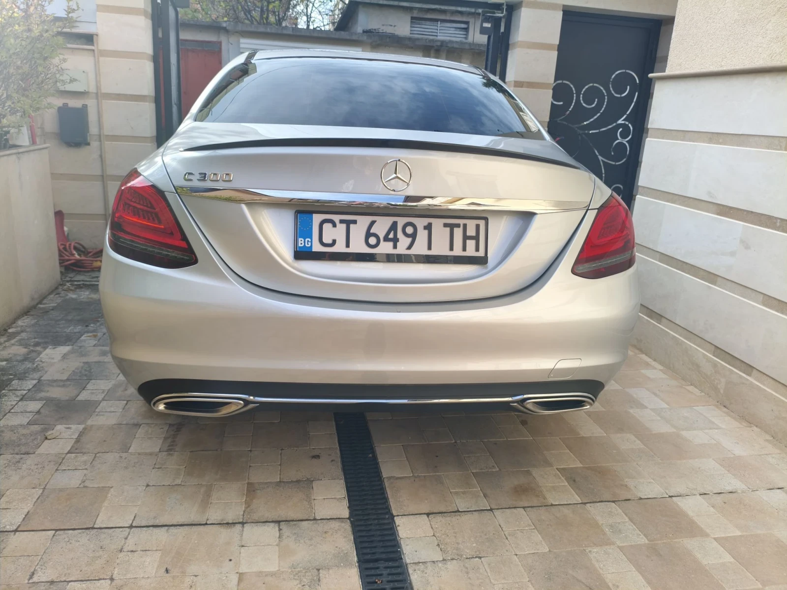 Mercedes-Benz C 300  2.0Tyrbo 258k 35.000km, снимка 4 - Автомобили и джипове - 55827540