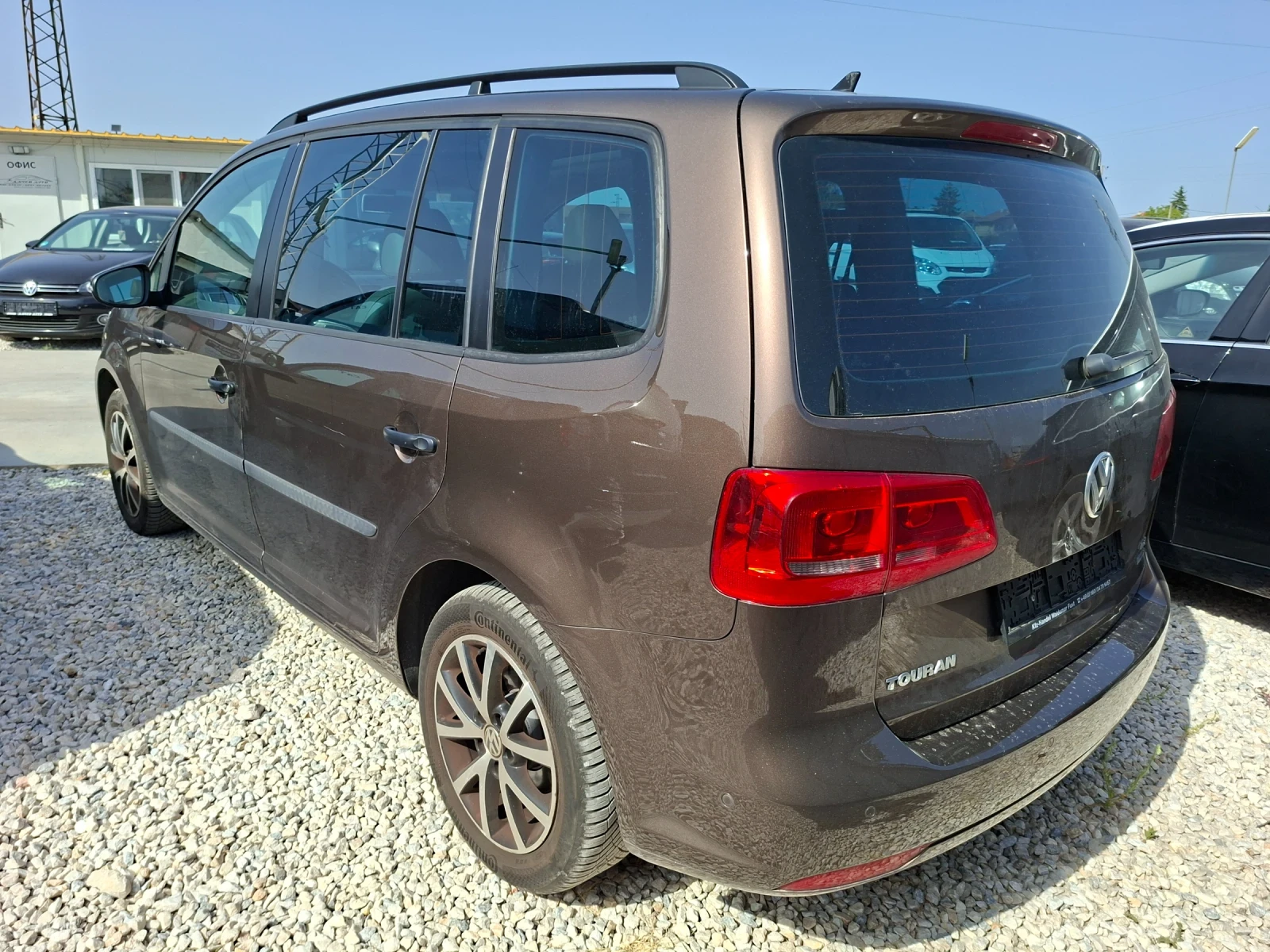 VW Touran ПАНОРАМА/КОЖА/НАВИГАЦИЯ/ПОДГРЕВ/ПАРКИРАНЕ, снимка 2 - Автомобили и джипове - 55877483