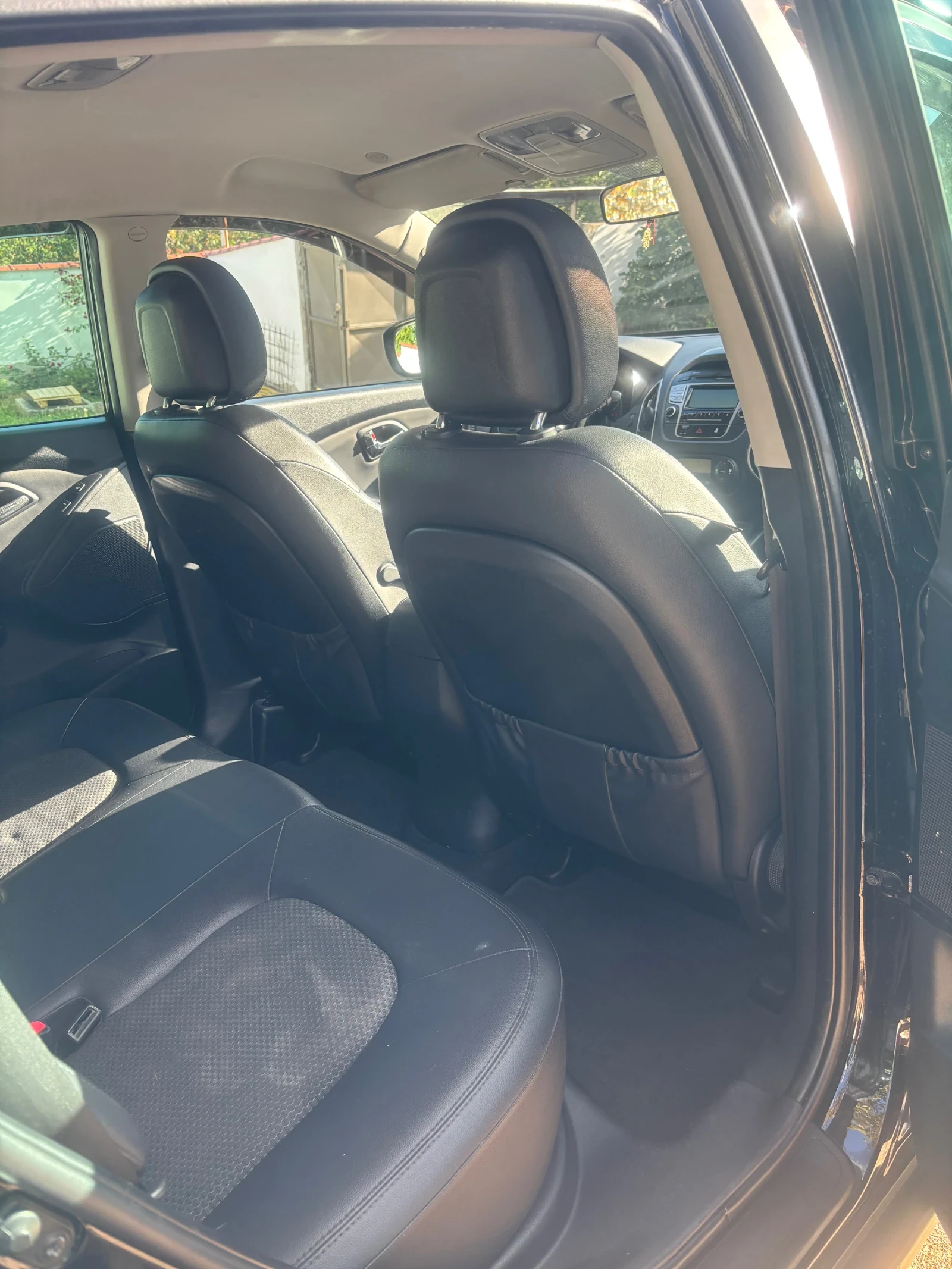 Hyundai IX35, снимка 12 - Автомобили и джипове - 56228264