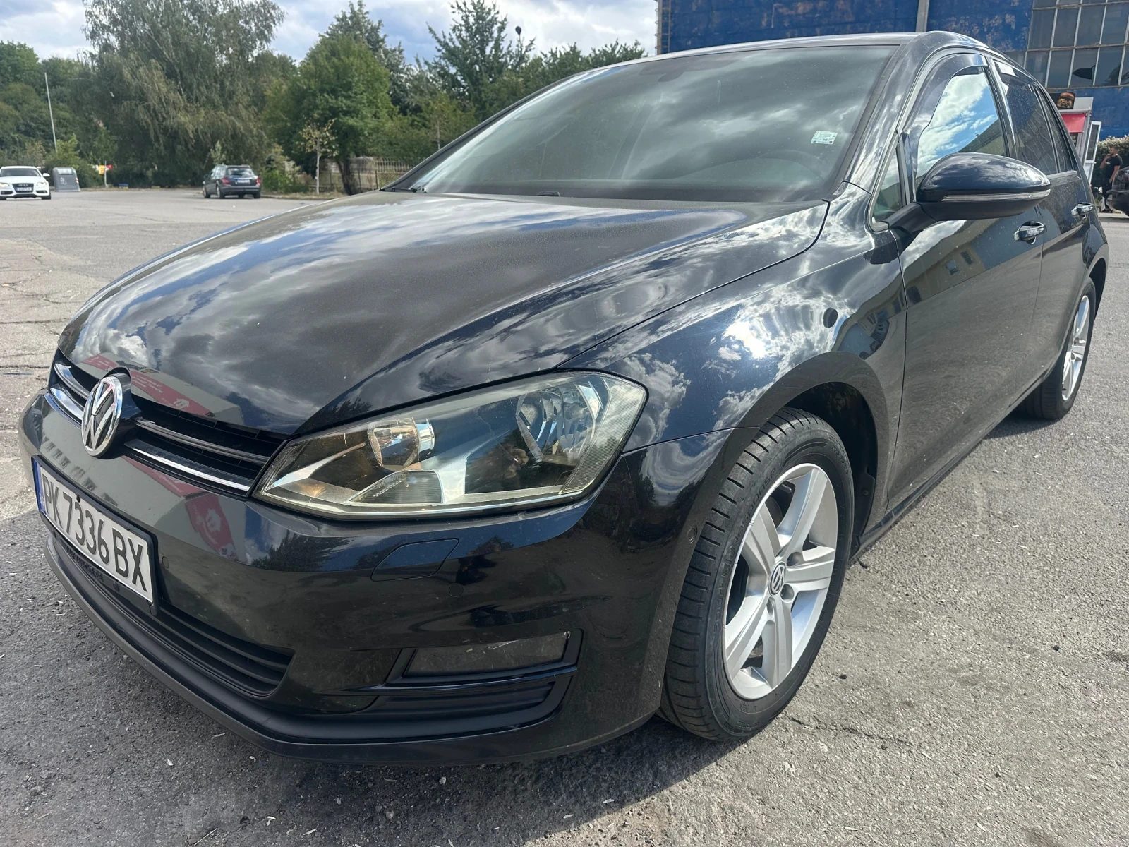VW Golf 1.6 TDI, снимка 2 - Автомобили и джипове - 56373941