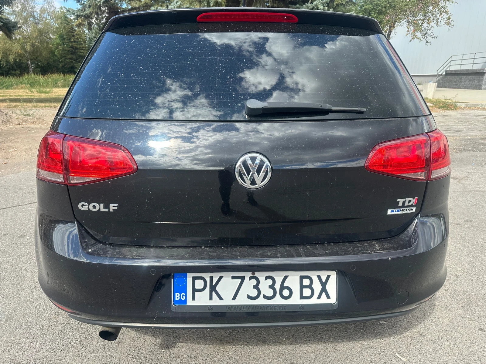 VW Golf 1.6 TDI, снимка 6 - Автомобили и джипове - 56373941
