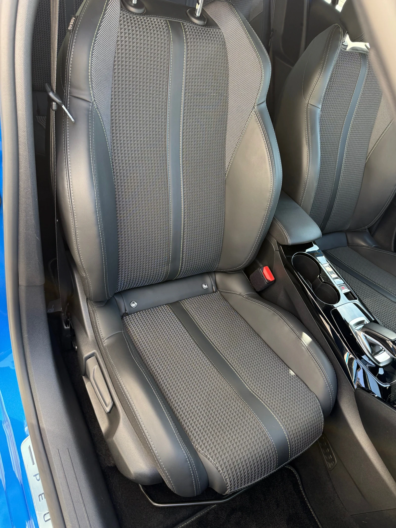Peugeot 208 GT Line, снимка 12 - Автомобили и джипове - 56635281