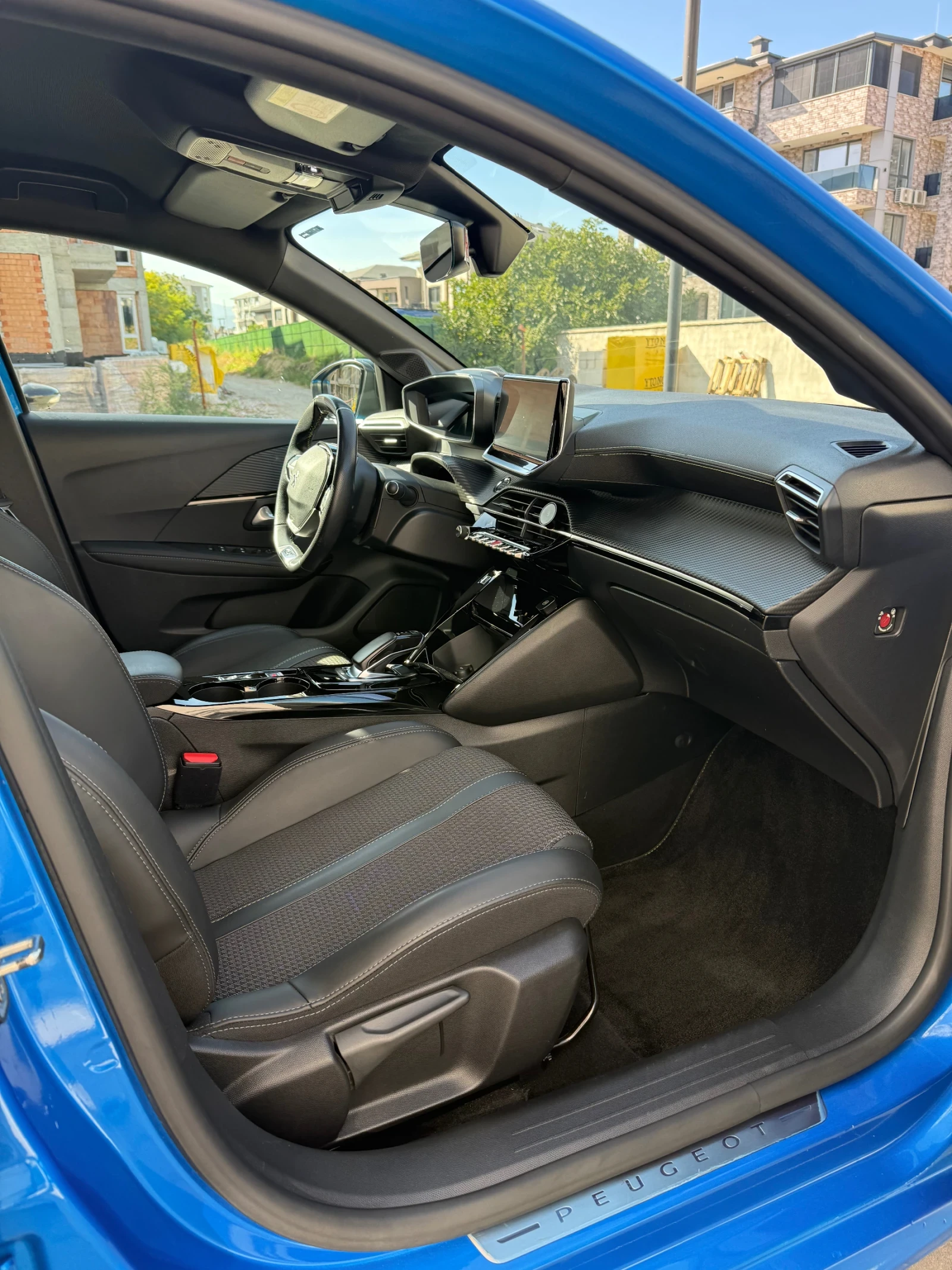 Peugeot 208 GT Line, снимка 9 - Автомобили и джипове - 56635281