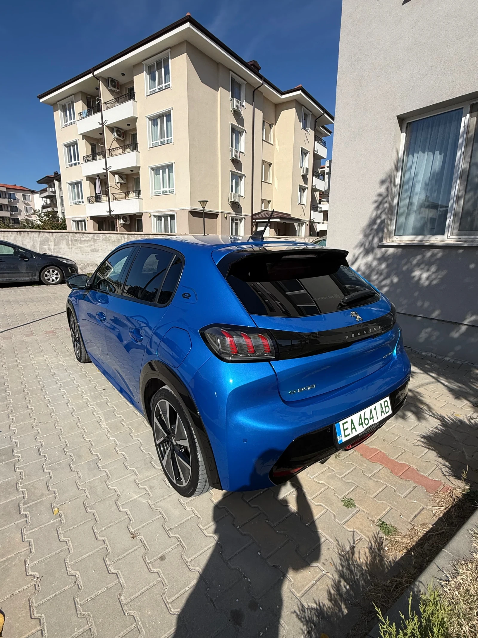 Peugeot 208 GT Line, снимка 4 - Автомобили и джипове - 56635281