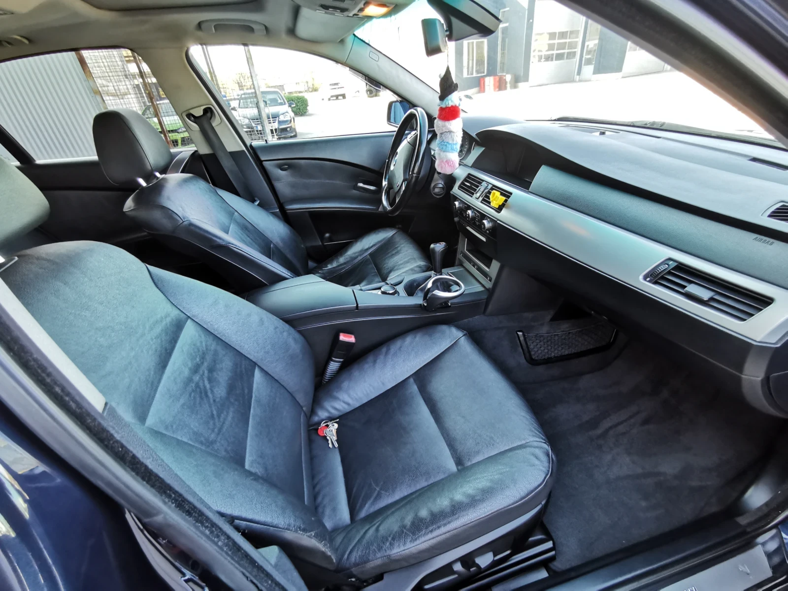 BMW 520, снимка 10 - Автомобили и джипове - 56636444
