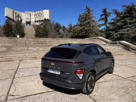 Hyundai Kona * FULL-SEL* 65.4KW* 1г Каско+ гражд* 100% SoH ГАРА, снимка 8