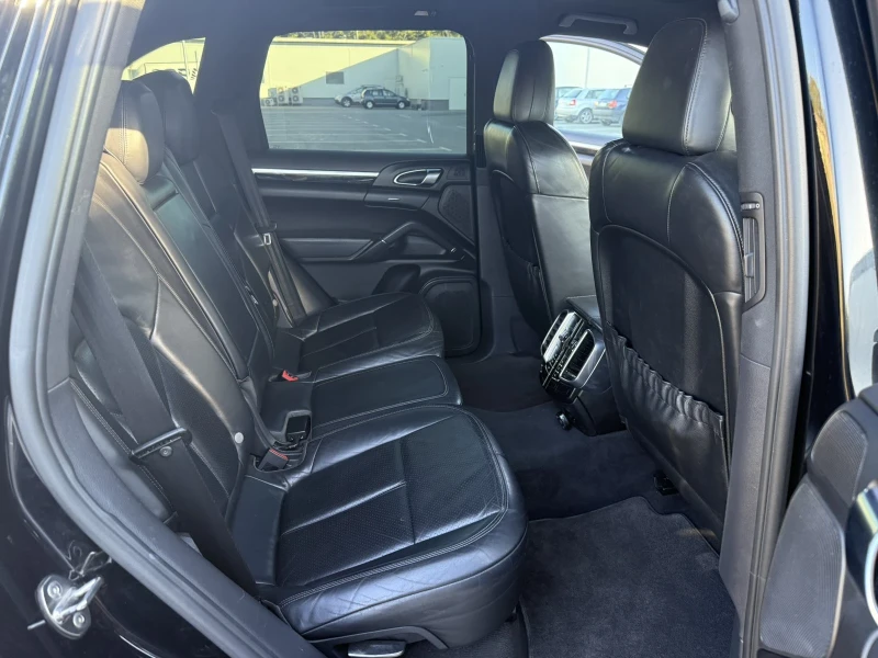 Porsche Cayenne, снимка 6 - Автомобили и джипове - 51839570