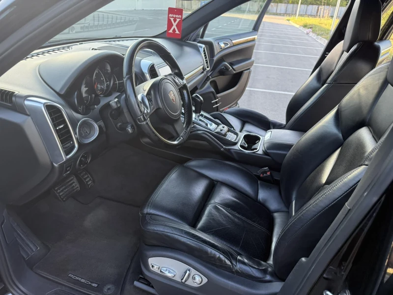 Porsche Cayenne, снимка 3 - Автомобили и джипове - 51839570