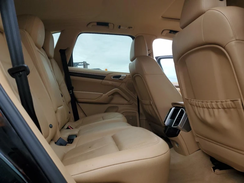 Porsche Cayenne 3.6V6, снимка 10 - Автомобили и джипове - 52665107