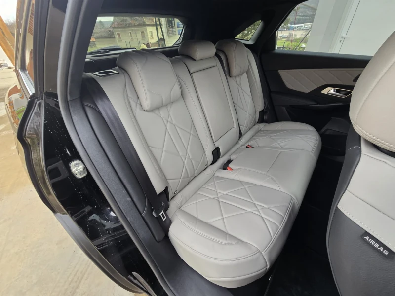 Citroen DS 7 Crossback Plugin Hybrid - 300к.с. - 4Х4 - 75000КМ!, снимка 14 - Автомобили и джипове - 52709851