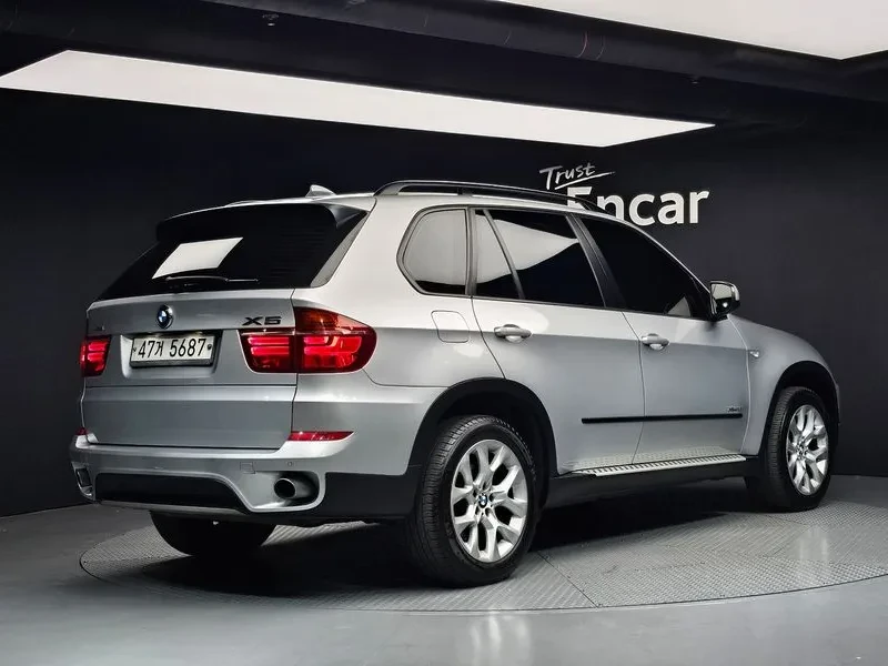 BMW X5 xDrive 35I - изображение 2