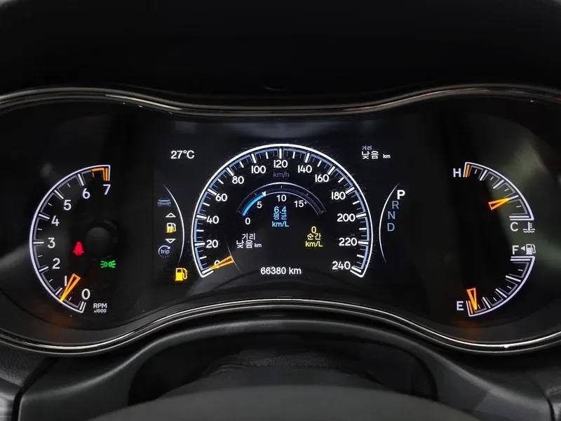 Jeep Cherokee 3.6 Limited, снимка 8 - Автомобили и джипове - 55736982
