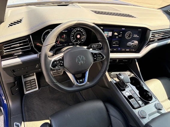 VW Touareg R E Hibrid 462 ps, снимка 6 - Автомобили и джипове - 55883999