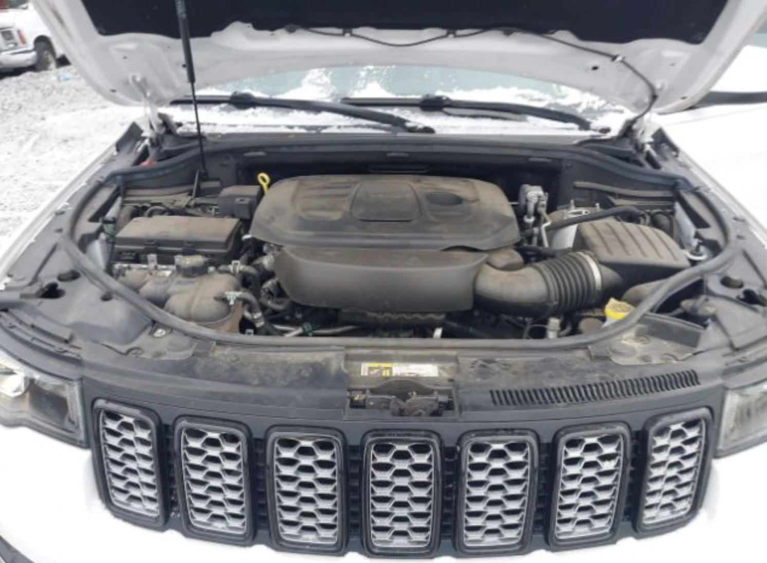 Jeep Grand cherokee LAREDO X* 4x4 - изображение 8