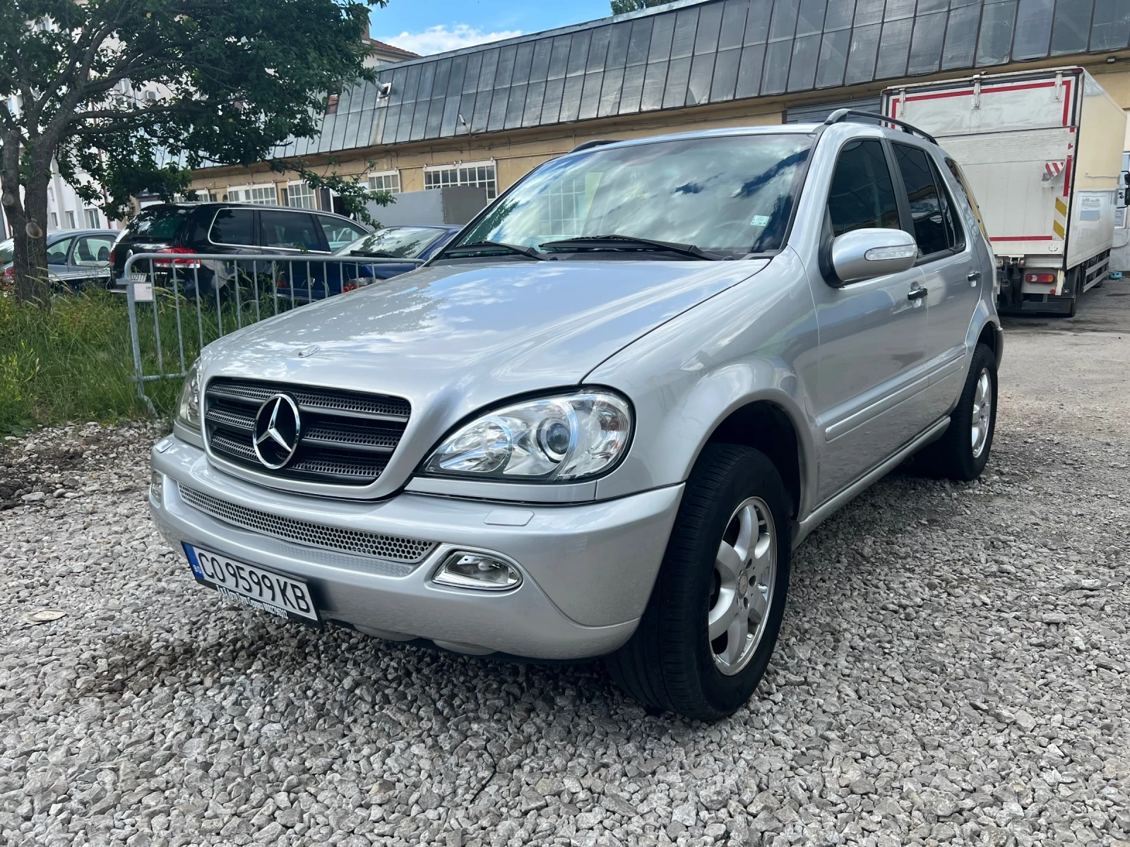 Mercedes-Benz ML 500