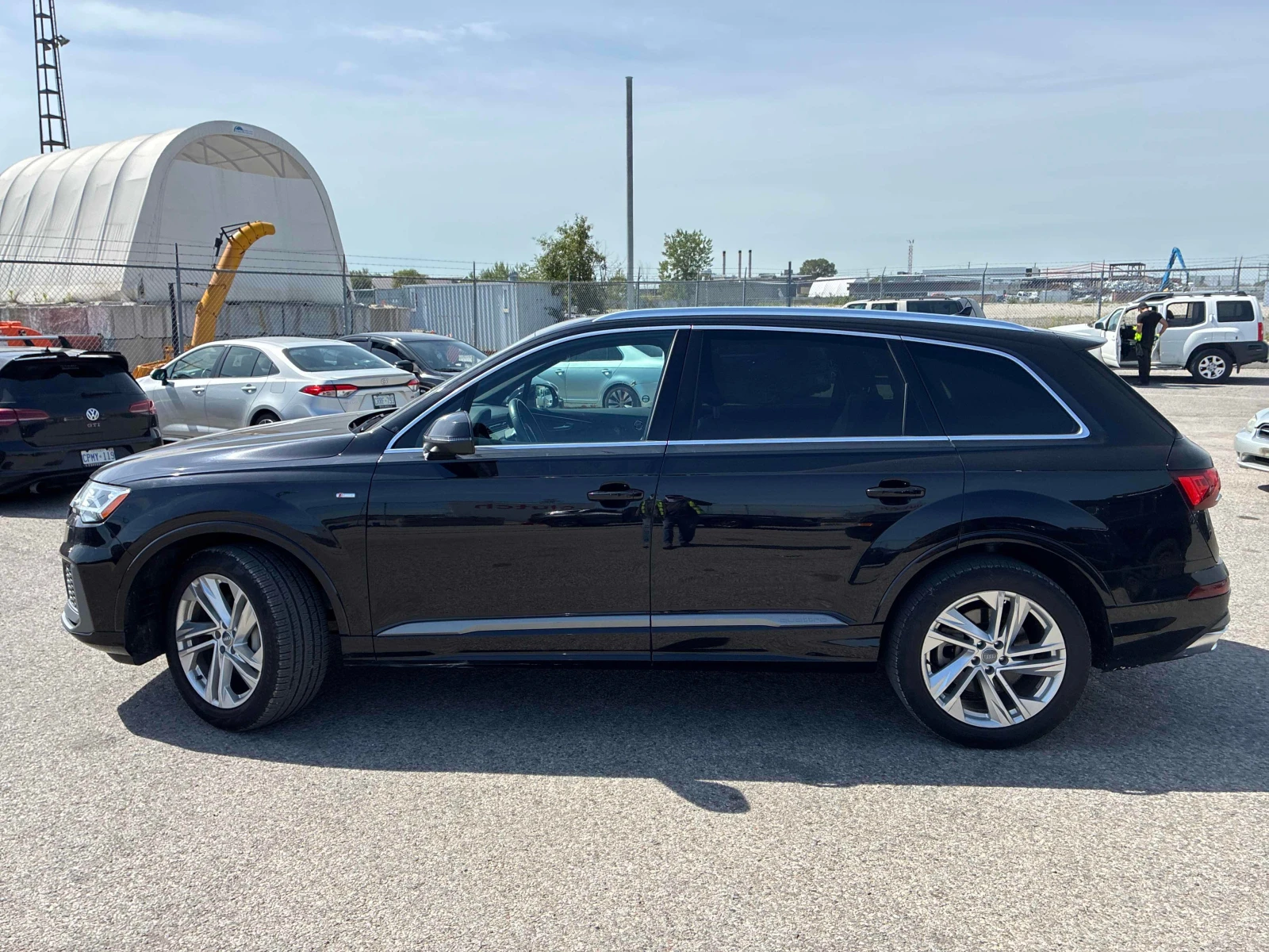 Audi Q7 * Komfort 55 TFSI quattro * CARFAX * , снимка 16 - Автомобили и джипове - 56005892