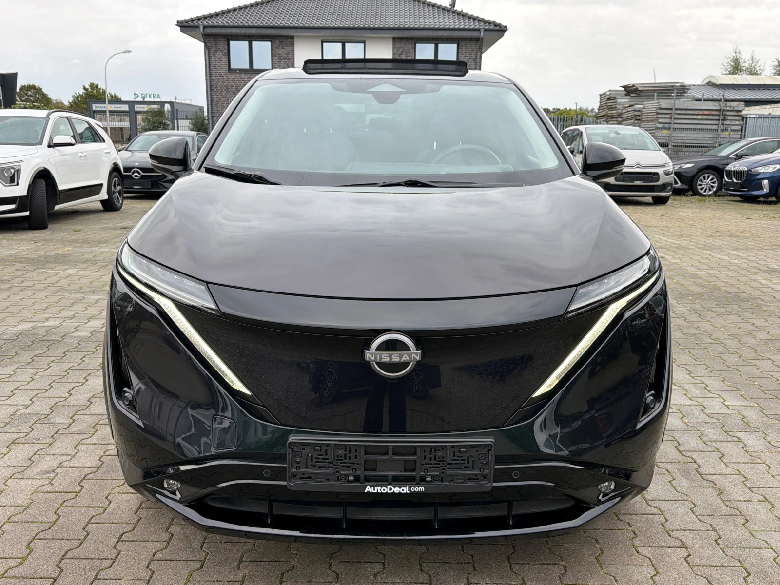 Nissan Ariya Leather LED Navi Camera HeadUp, снимка 2 - Автомобили и джипове - 56717666