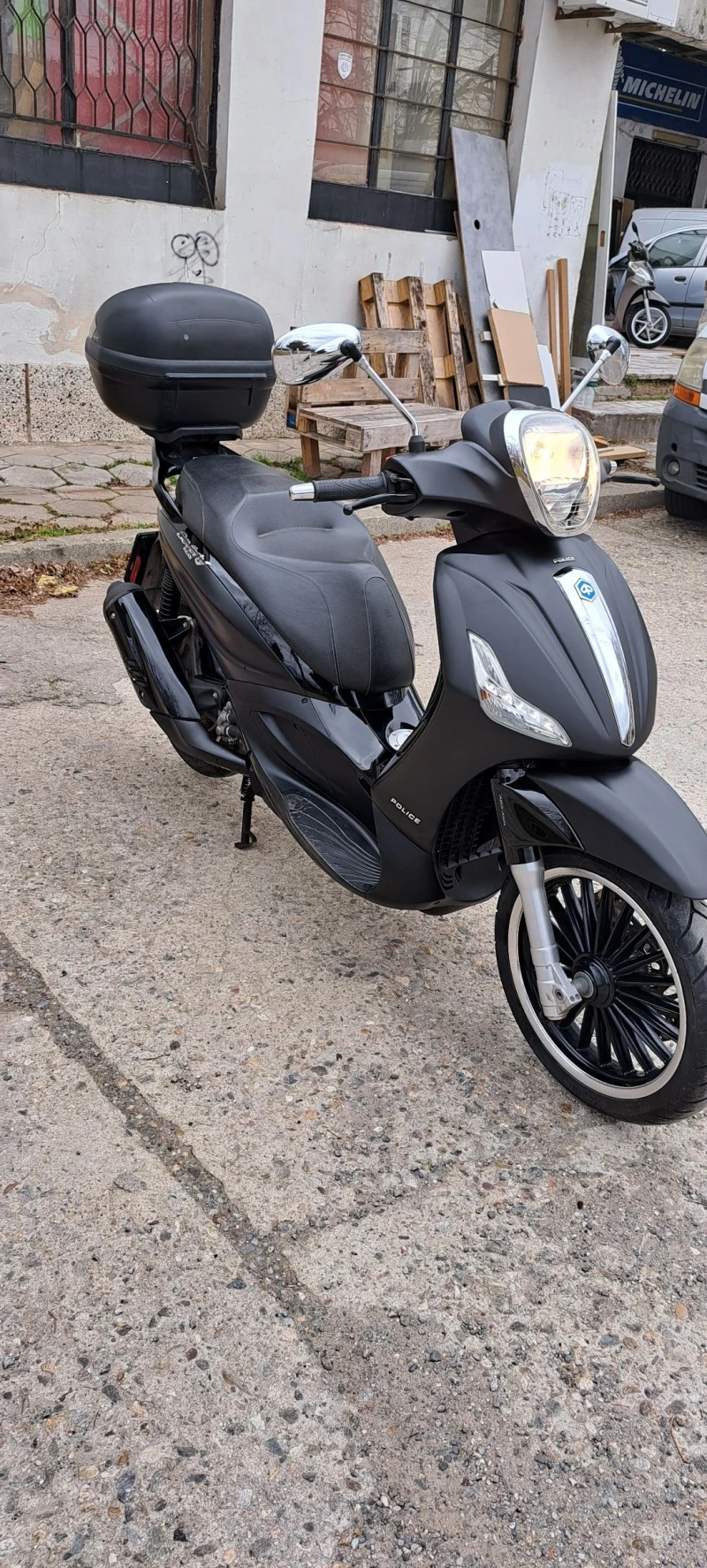 Piaggio Beverly 300 abs-asr  police, снимка 13 - Мотоциклети и мототехника - 52892757