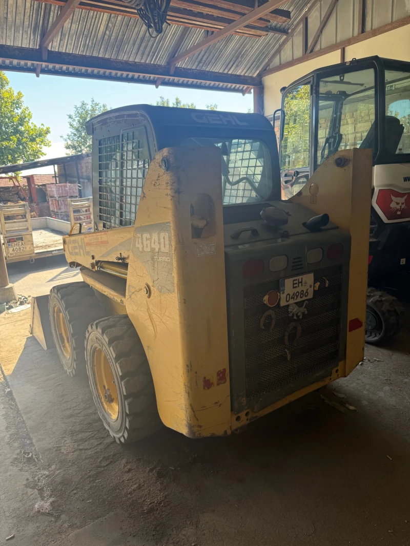 Мини челни товарачи GEHL 4640 TURBO, снимка 4 - Индустриална техника - 52102873