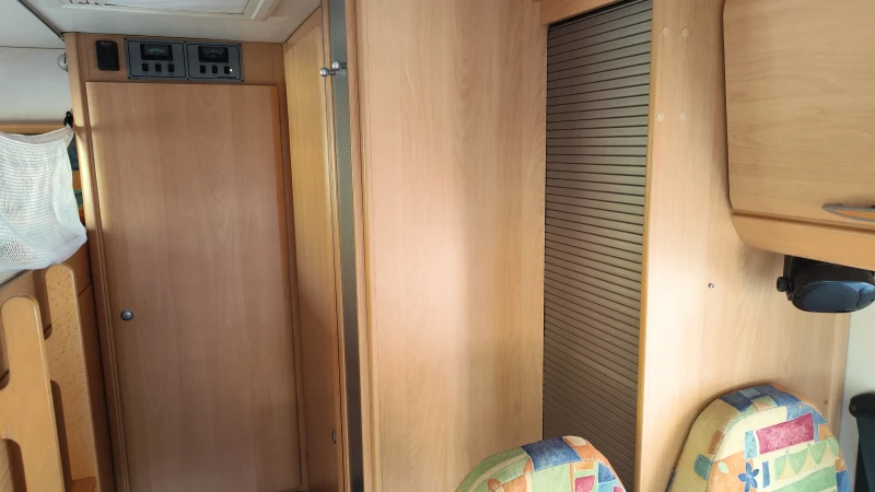 Кемпер HYMER / ERIBA Ducato 2.8 ieTD klima, снимка 12 - Каравани и кемпери - 48795644