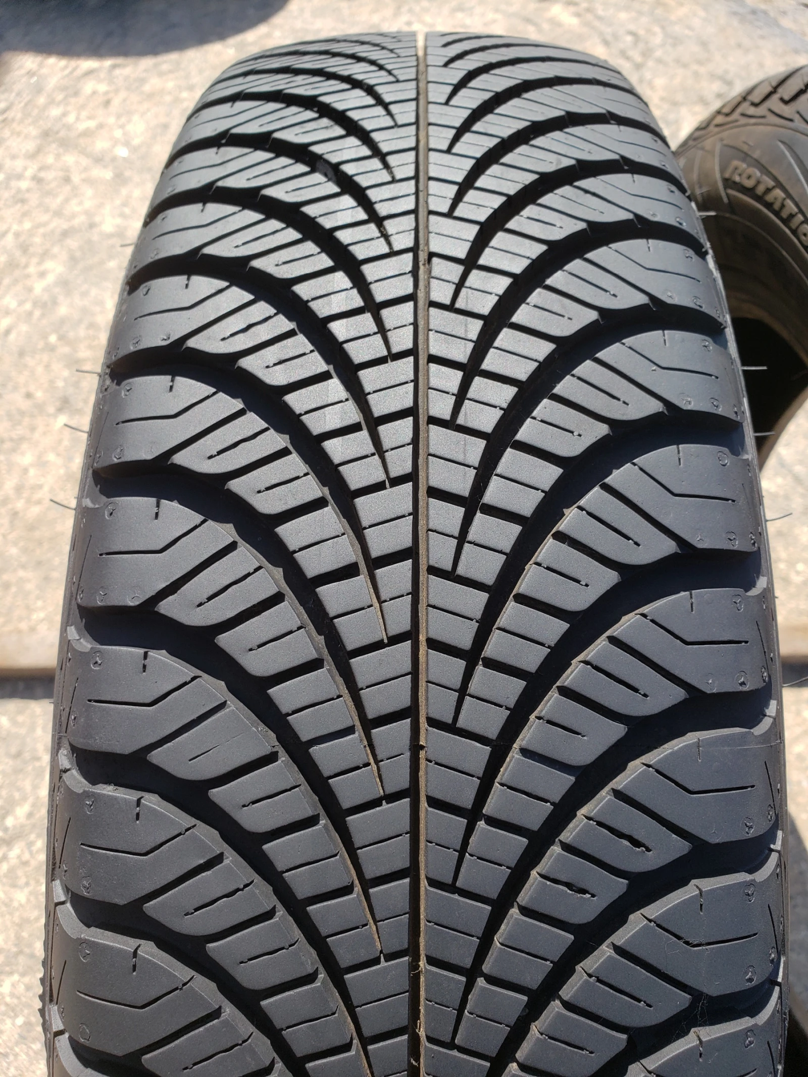 Гуми Всесезонни 175/65R17