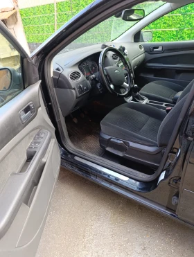 Ford Focus Ghia 2.0i GAS, снимка 7